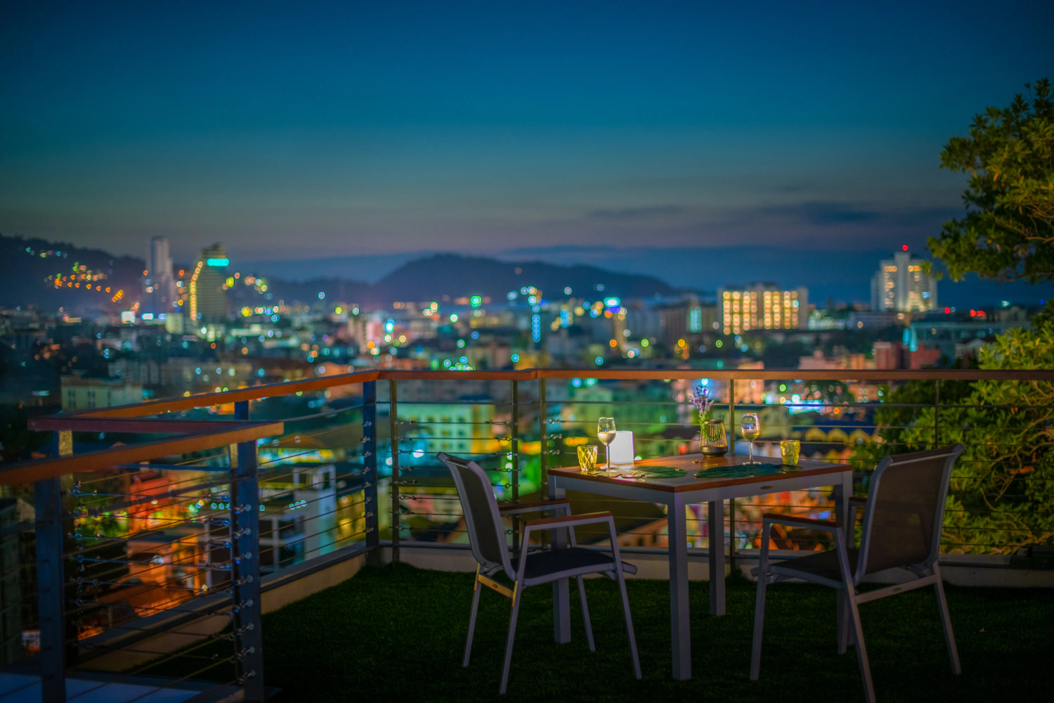 Mojjo Rooftop Bar