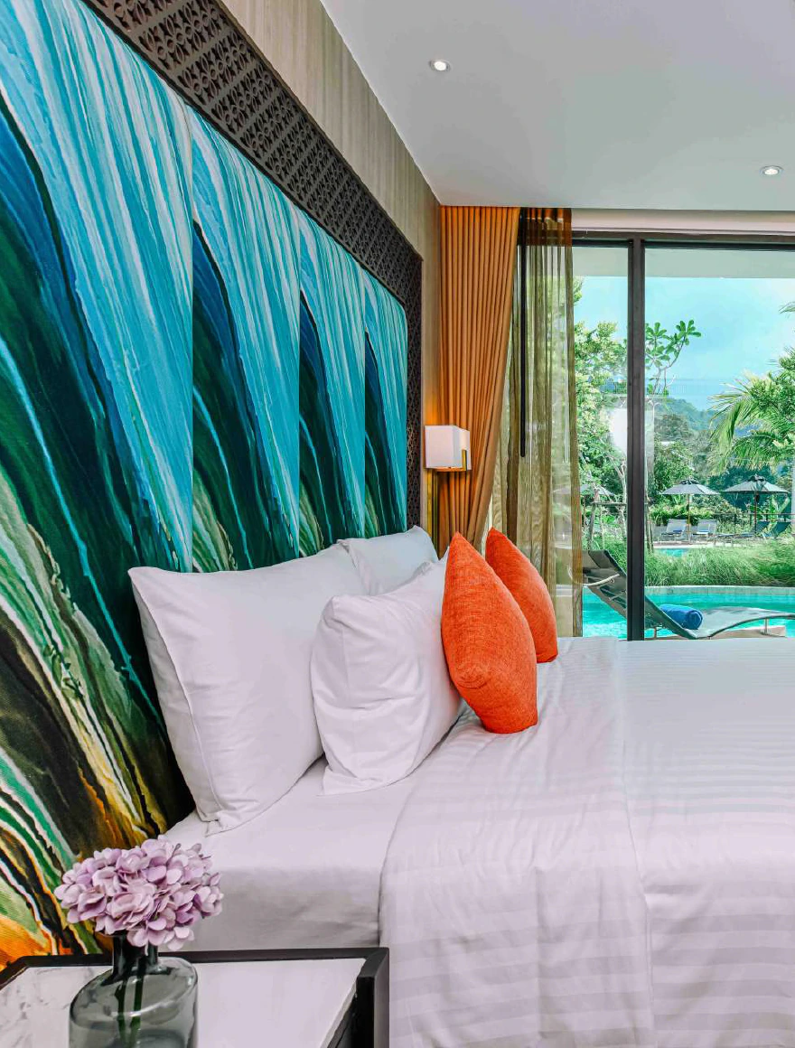 One Bedroom Pool Access Suite