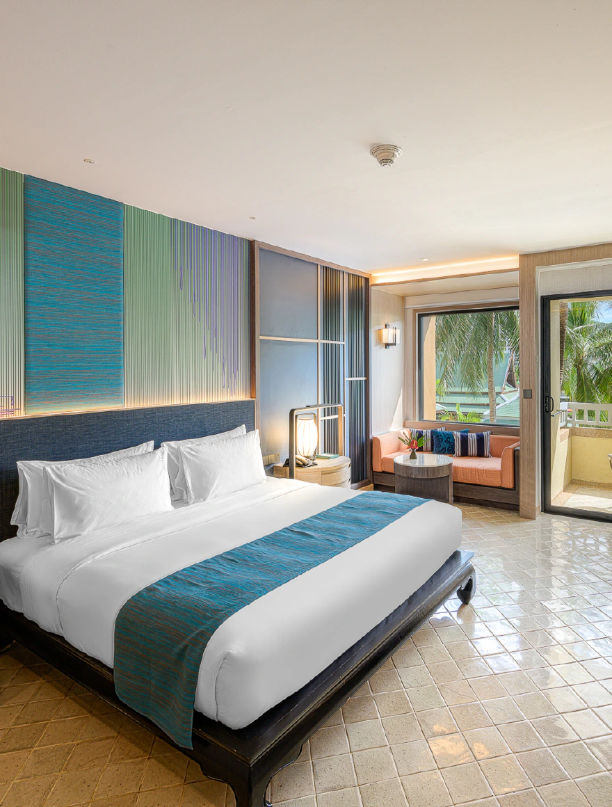 1 King Premium Pool View Balcony