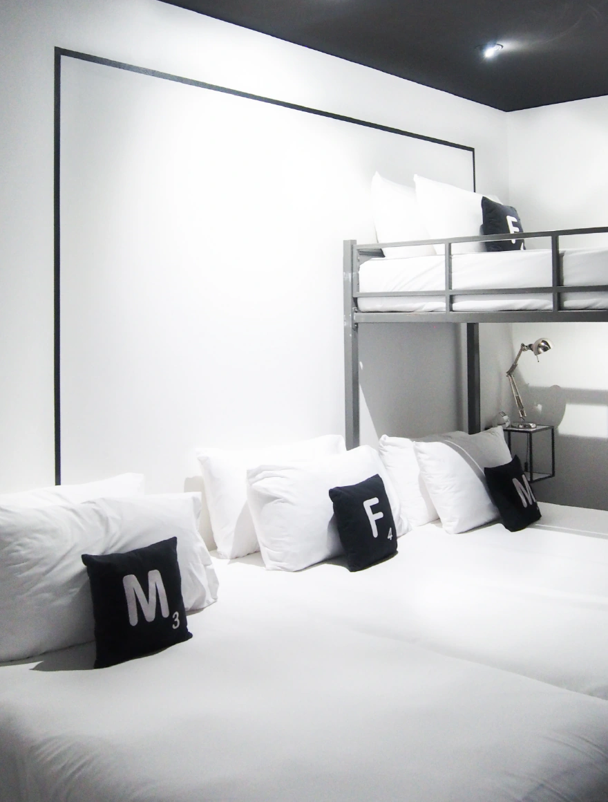 Orangutan Pod (Deluxe Twin Bed + Bunk Bed)