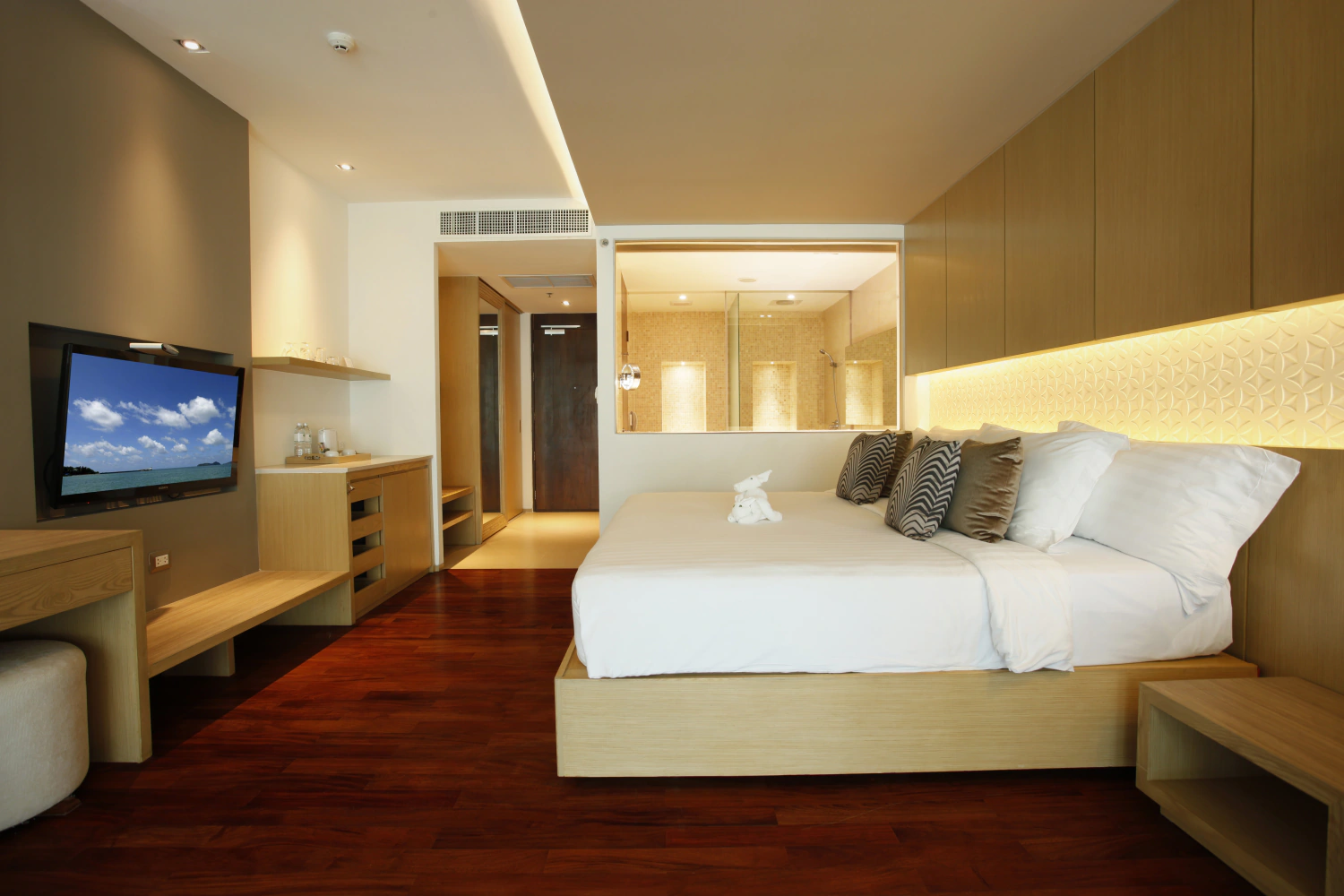 Sunset Deluxe Pool Access