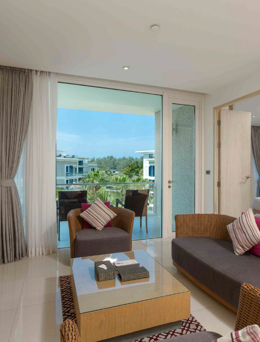 Executive One Bedroom Family Suite with Balcony