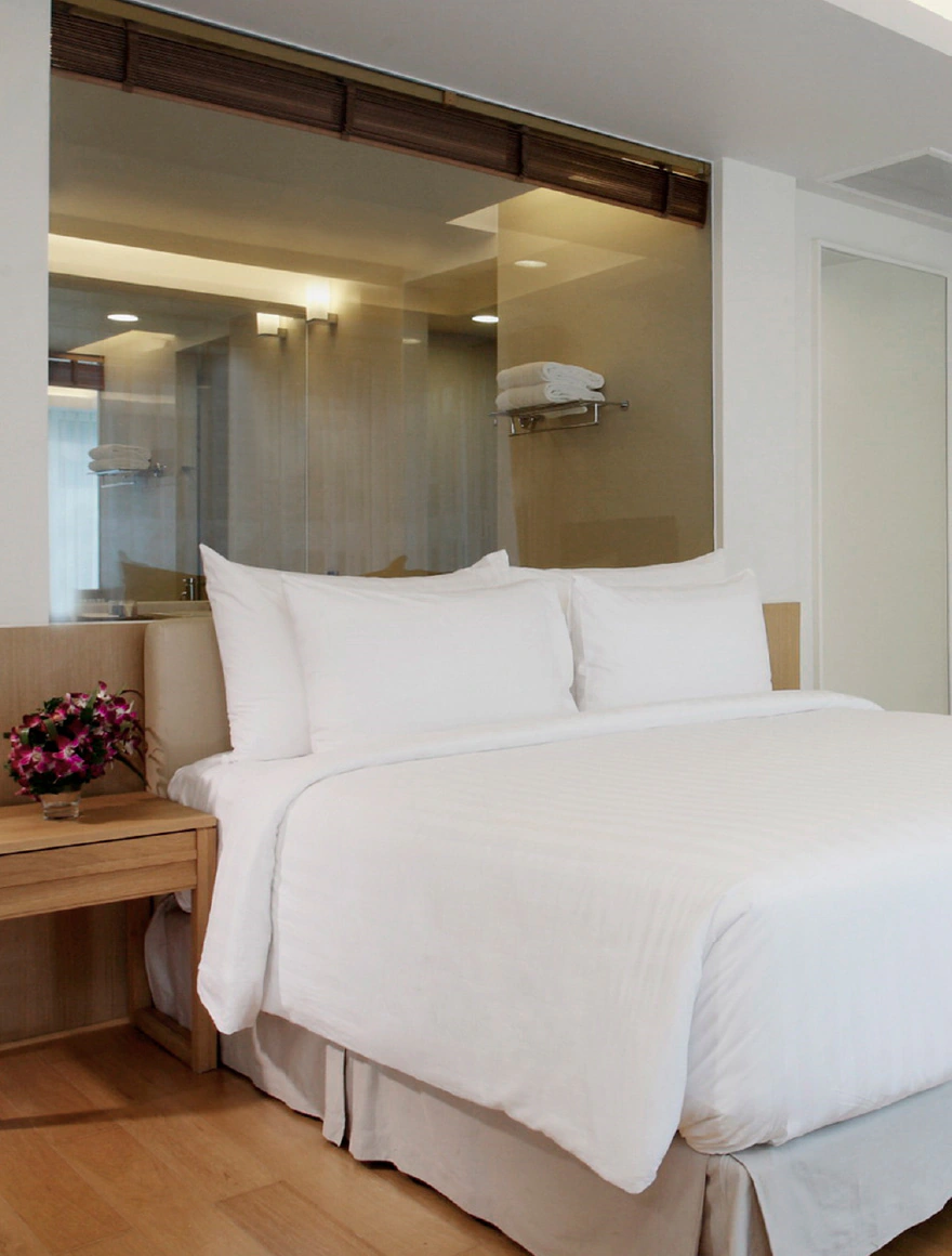 Three Bedroom Penthouse Pool Suite with Kitchen