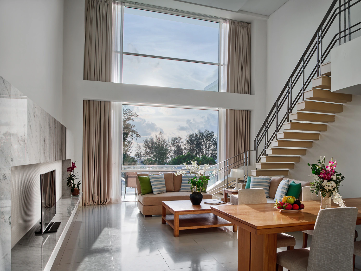 Four Bedroom Penthouse Pool Suite with Kitchen