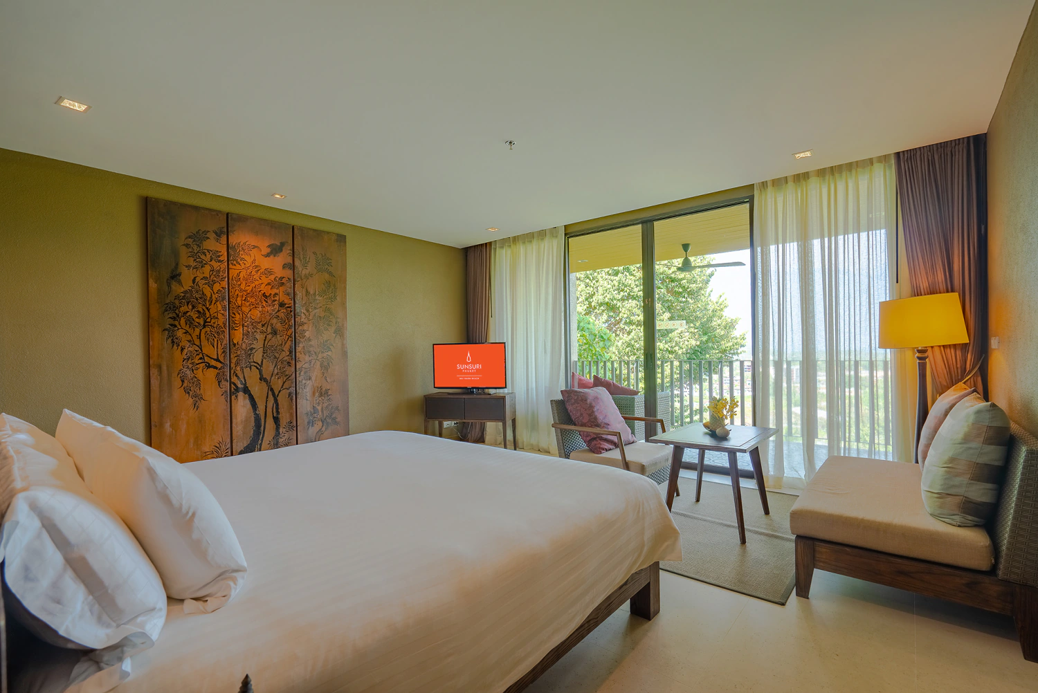 Premium Deluxe Room