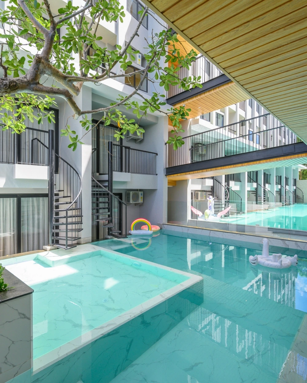 Tour De Phuket Hotel