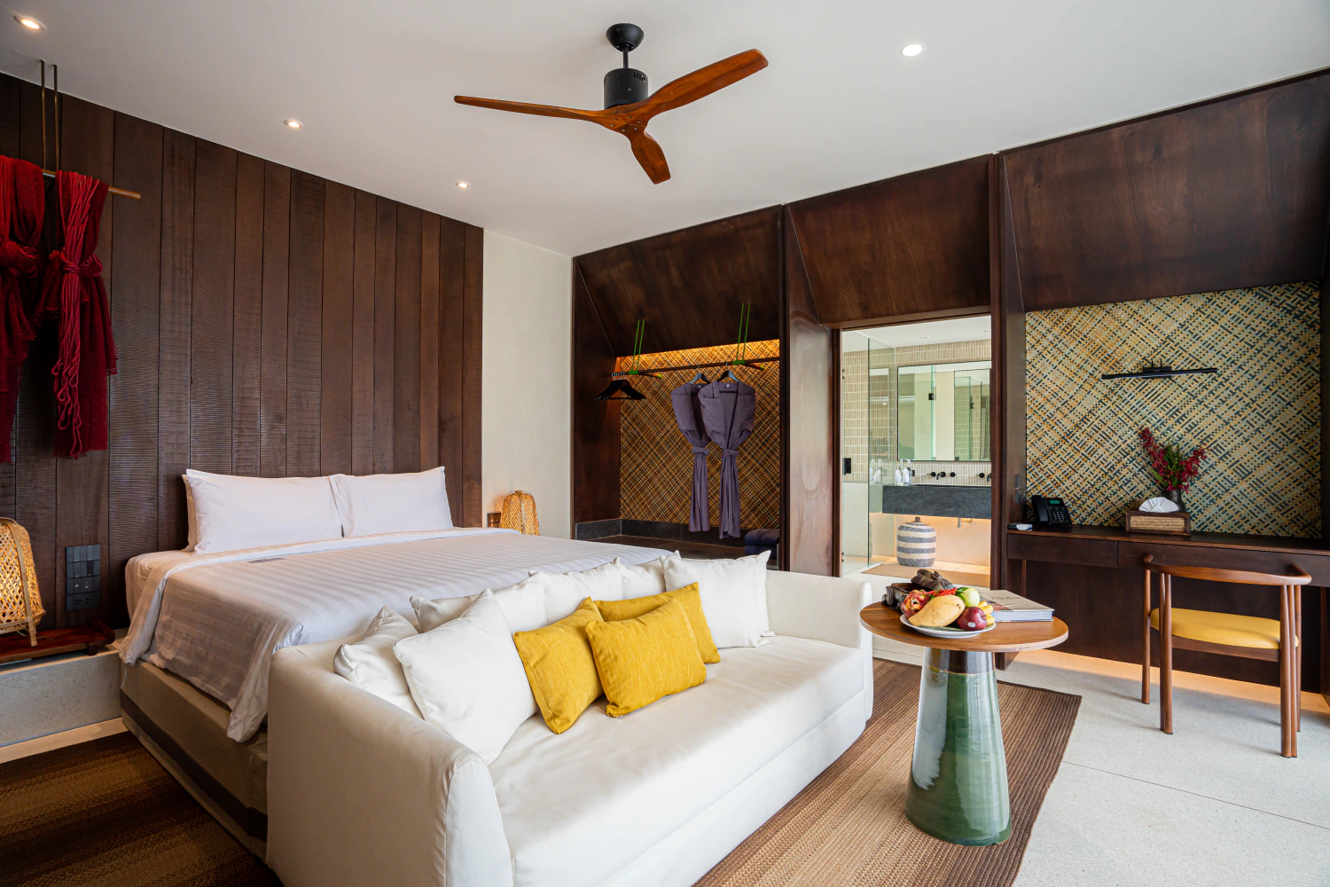 Lux Seaview Pool Villas