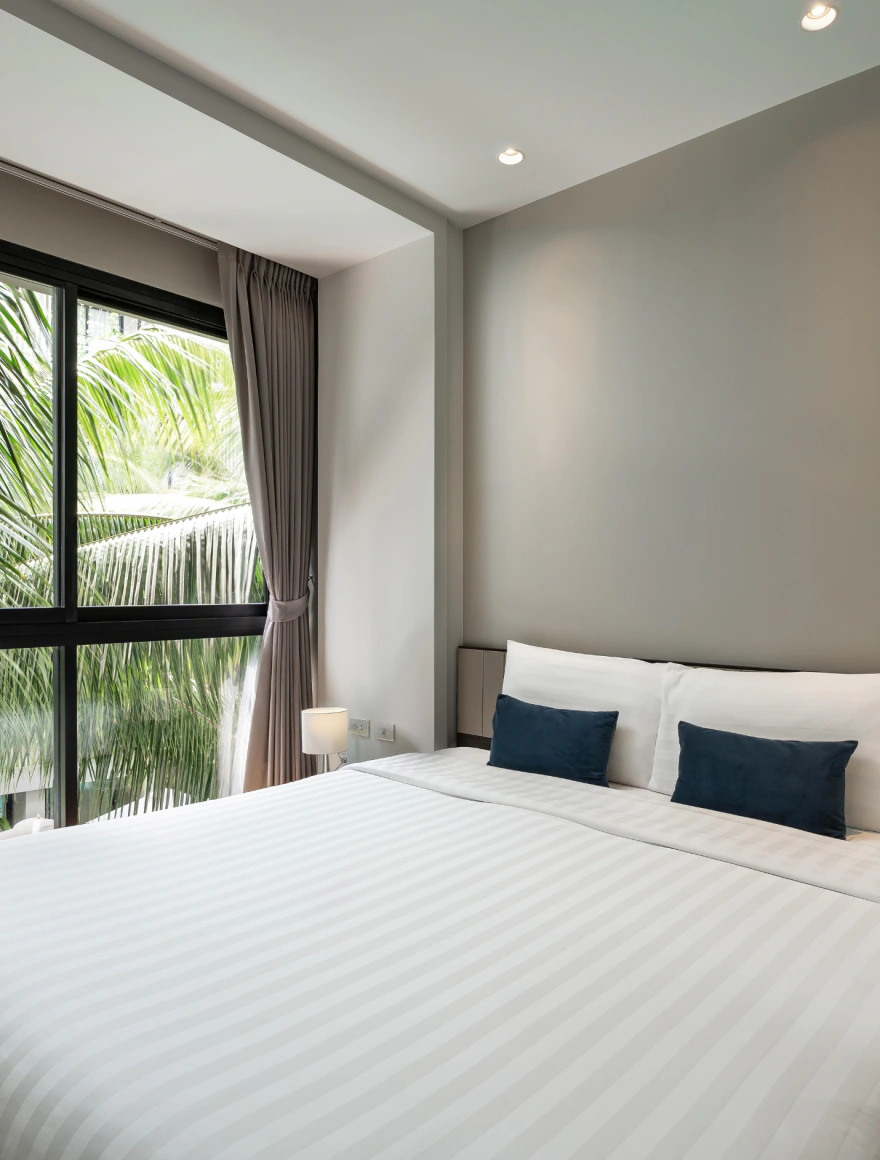 Grand Two Bedroom Suite With Bathtub