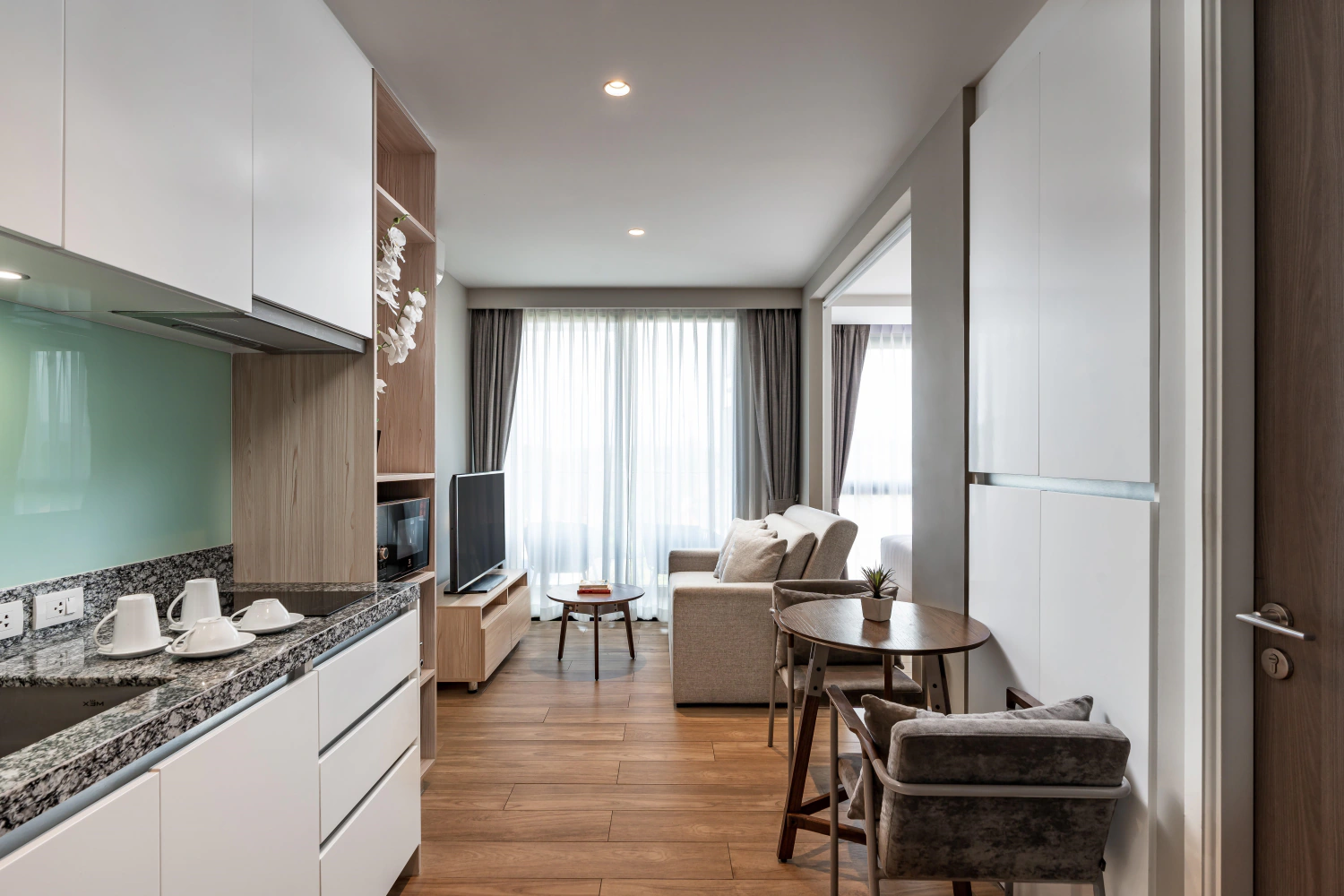 Deluxe Suite Double Pool View