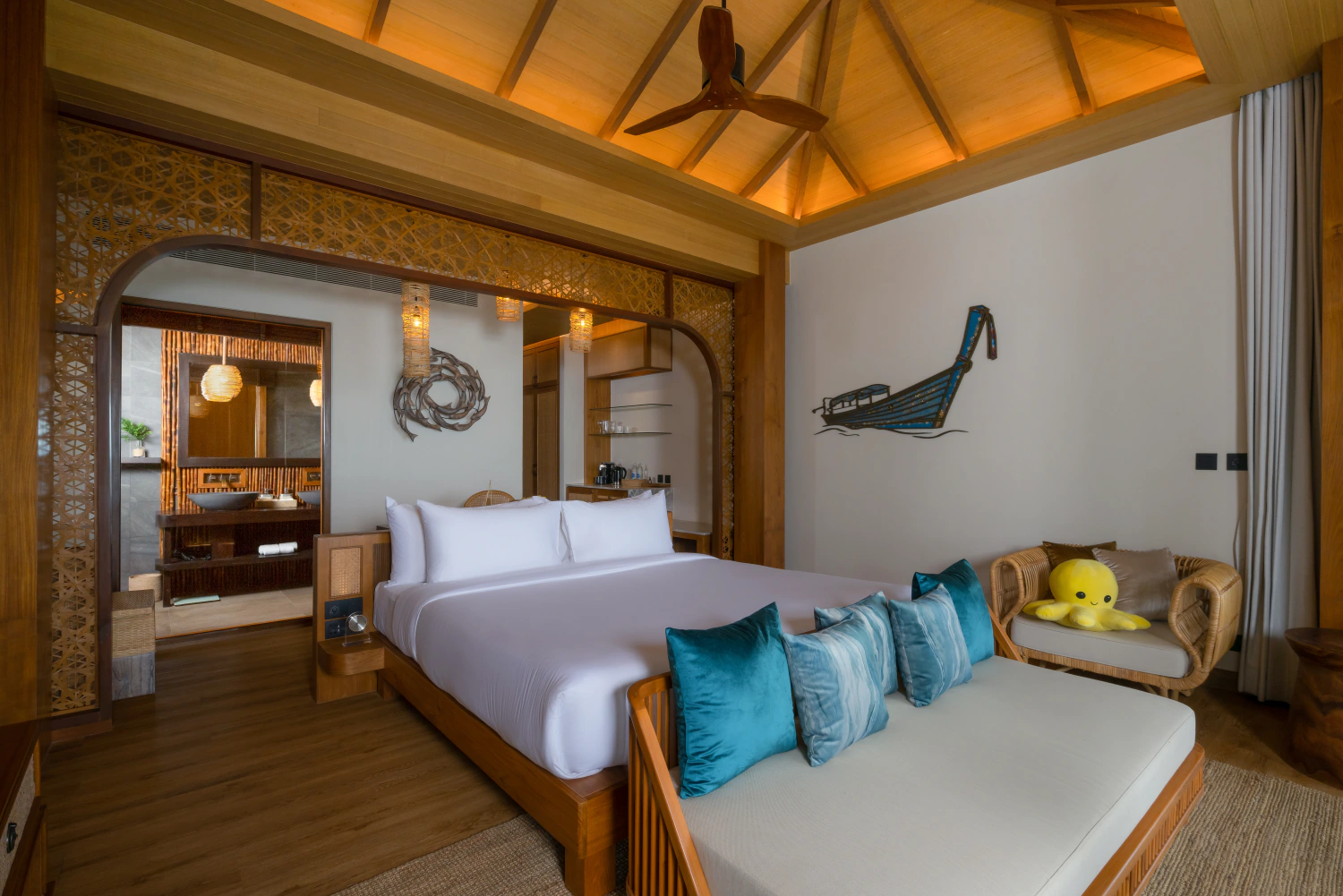 Sinae Premier Pool Suite