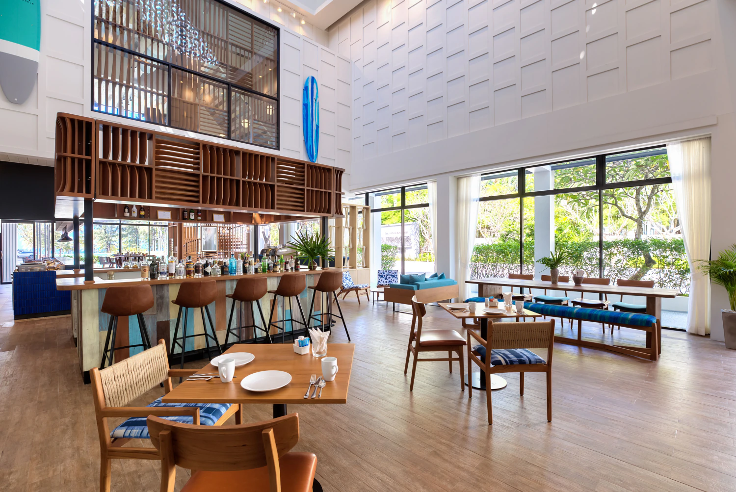Nalu Bar & Grill