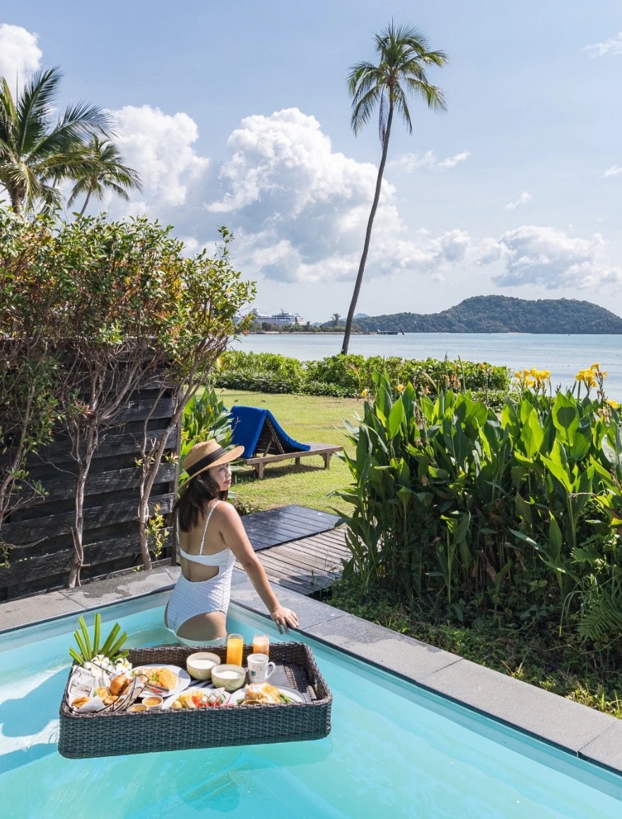 Pool Villa Beachfront