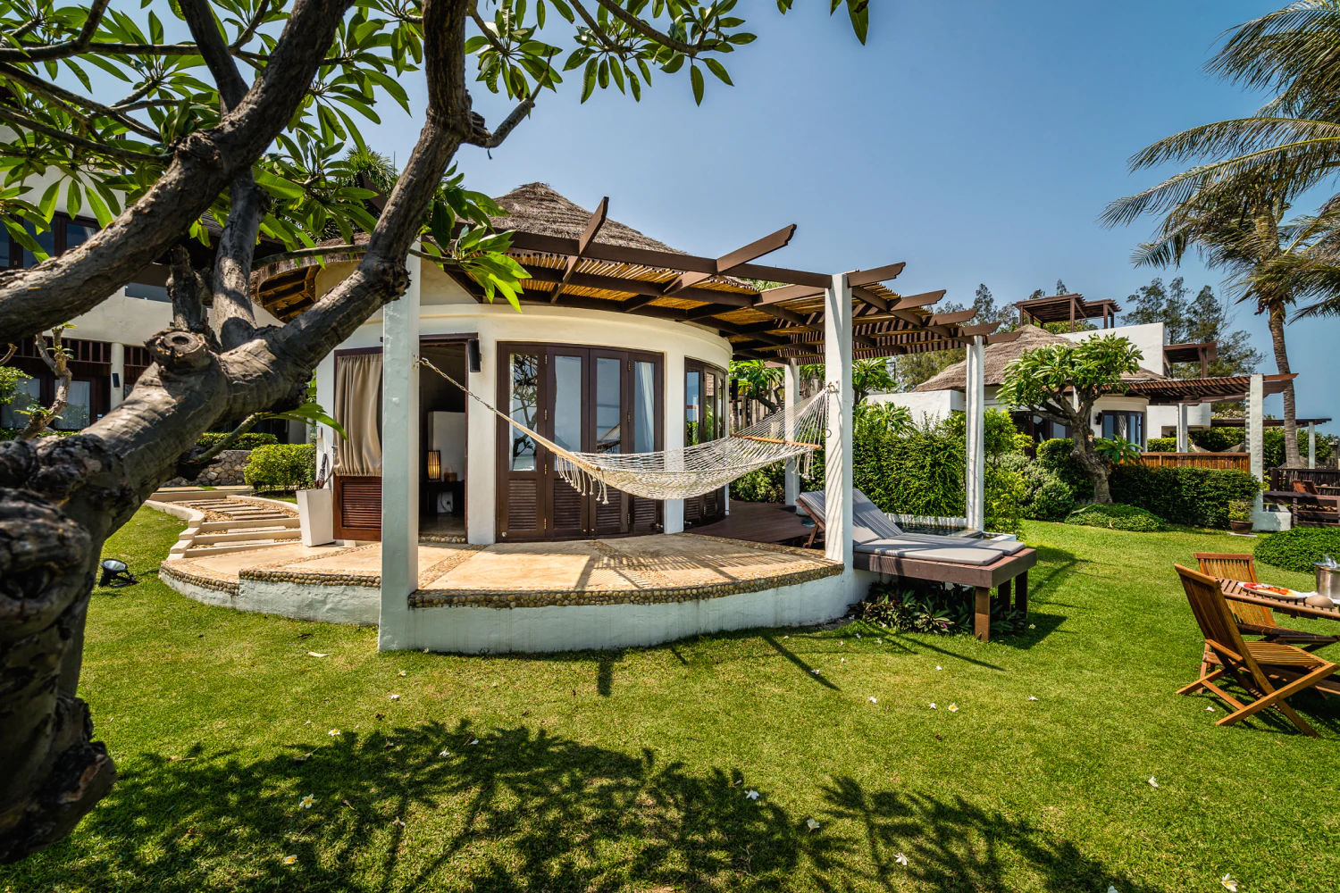 Beachfront Pool Suite