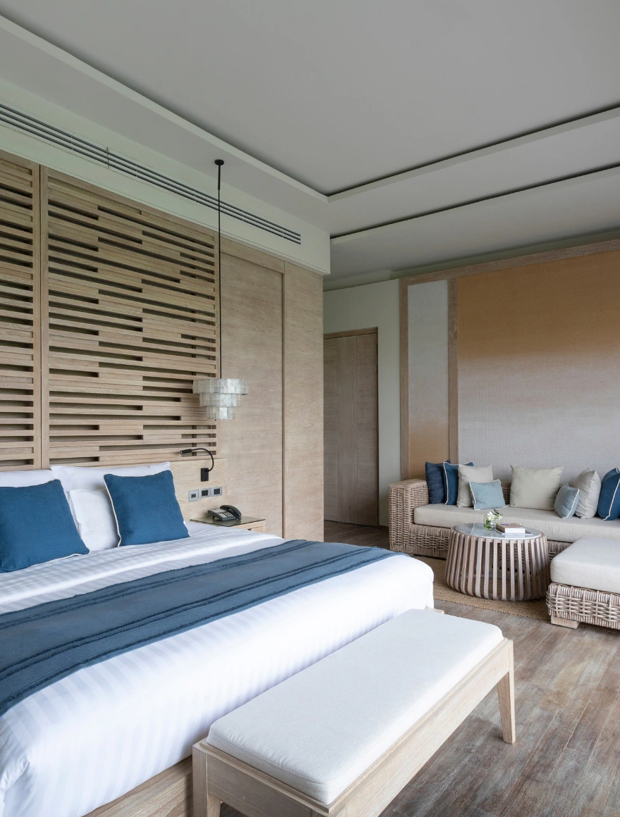 Deluxe Sky Pool Suite