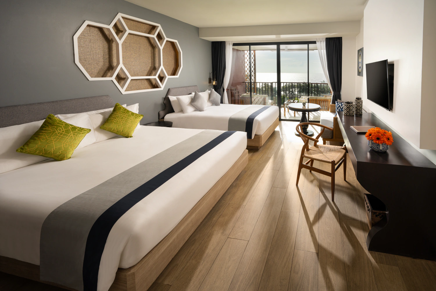 Premier Family Sea View