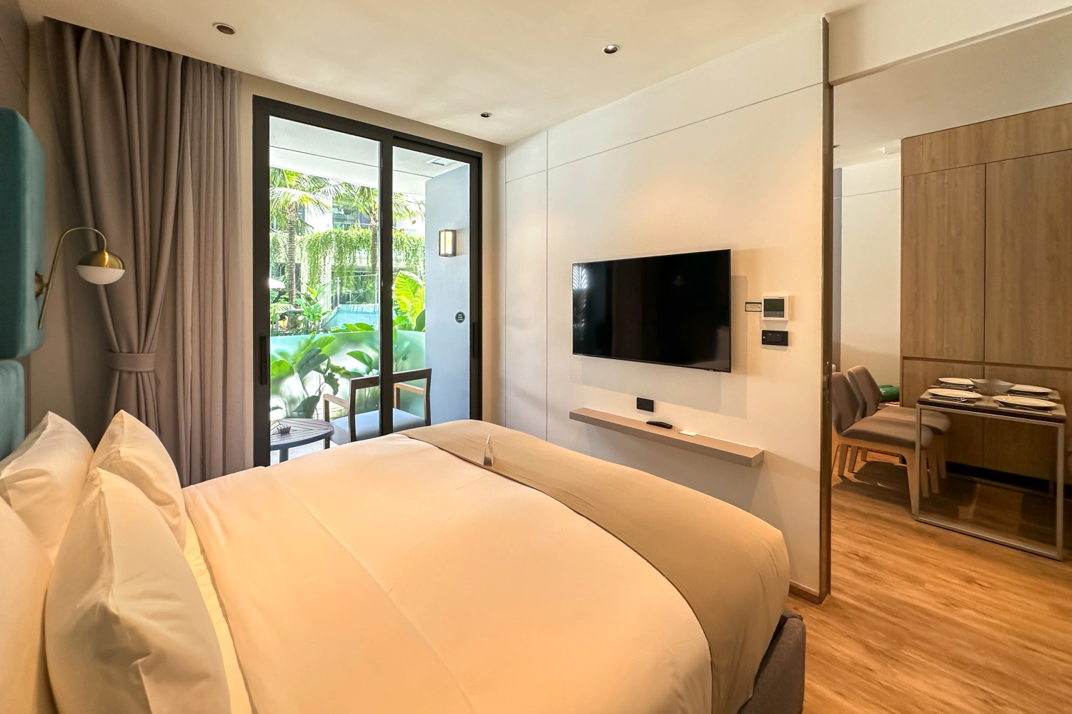 La Green Junior Suite Pool View