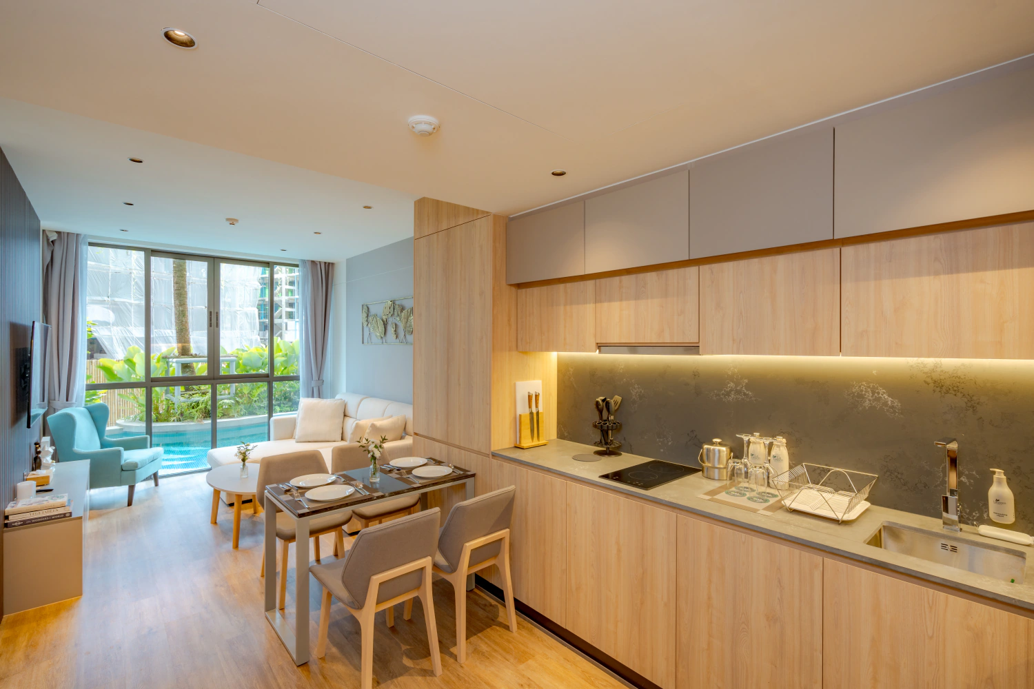 La Green Junior Suite Pool Access