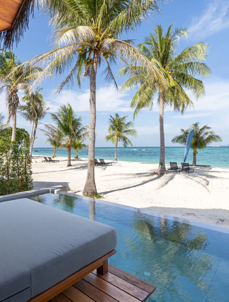 Sun Beachfront Pool Villa