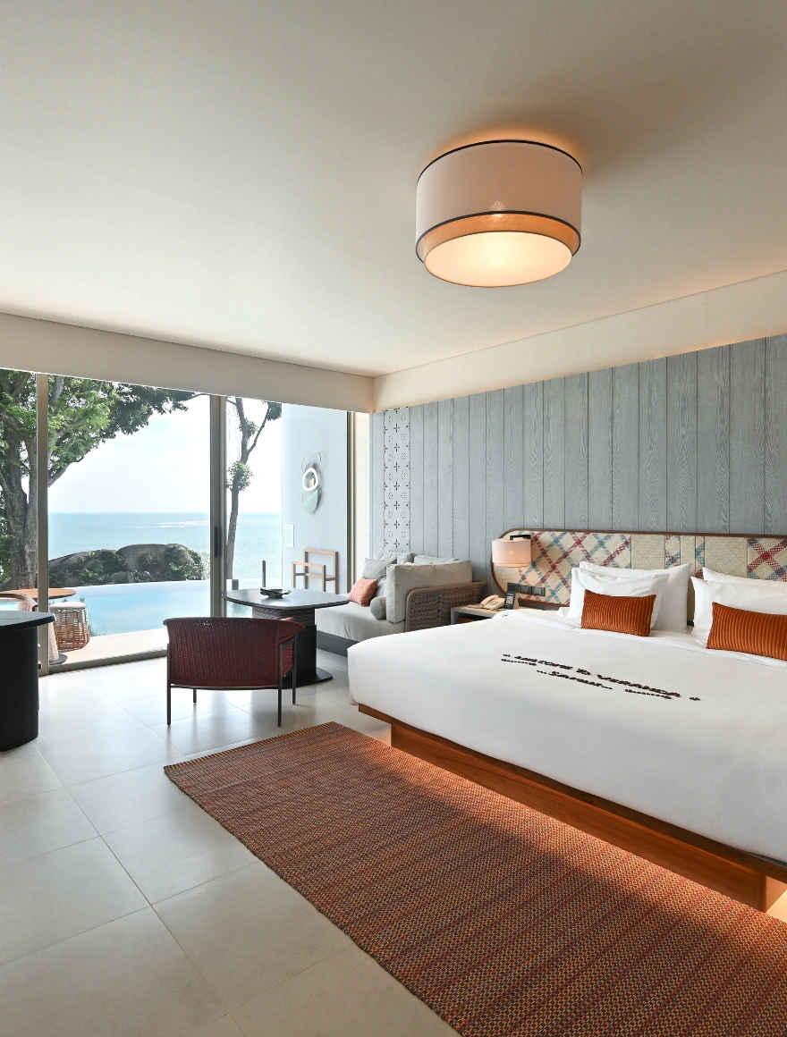 Lofty Family with Pool Access