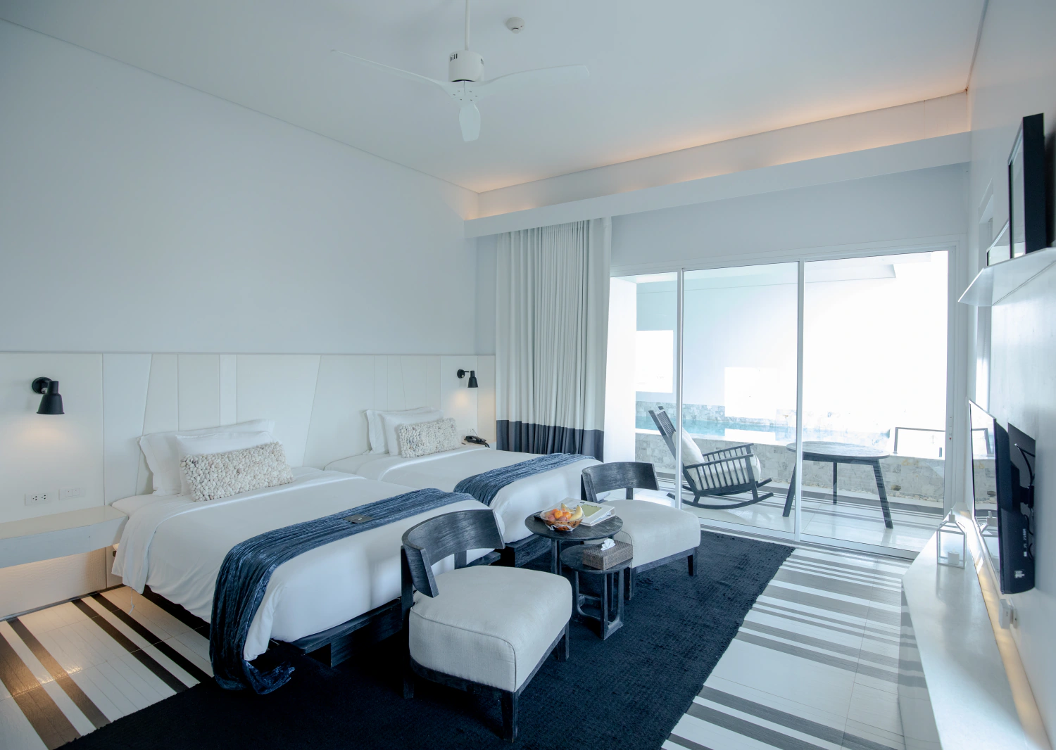 Family Pool Suite with Slider