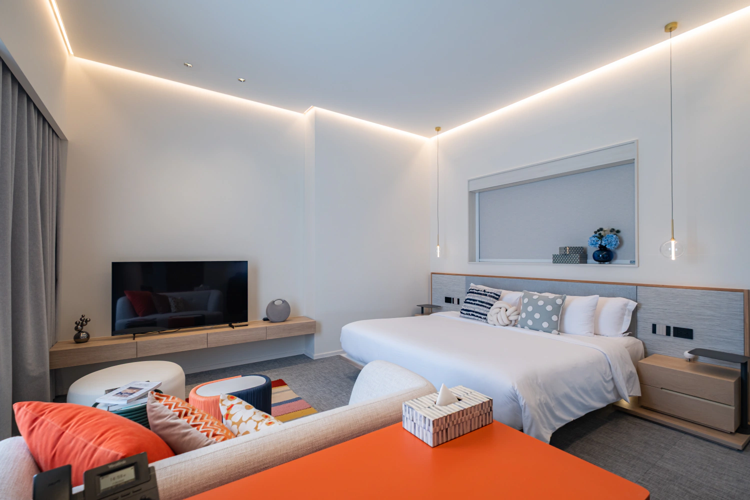 Luxury Rooftop Pool Villa