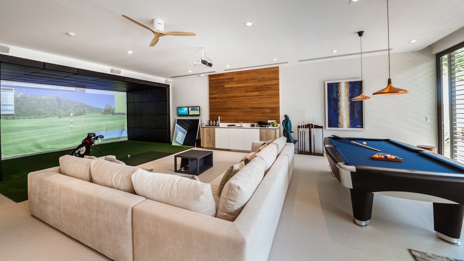 Games Room & Cinema