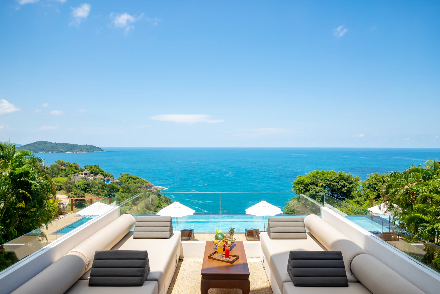 Service & Hospitality