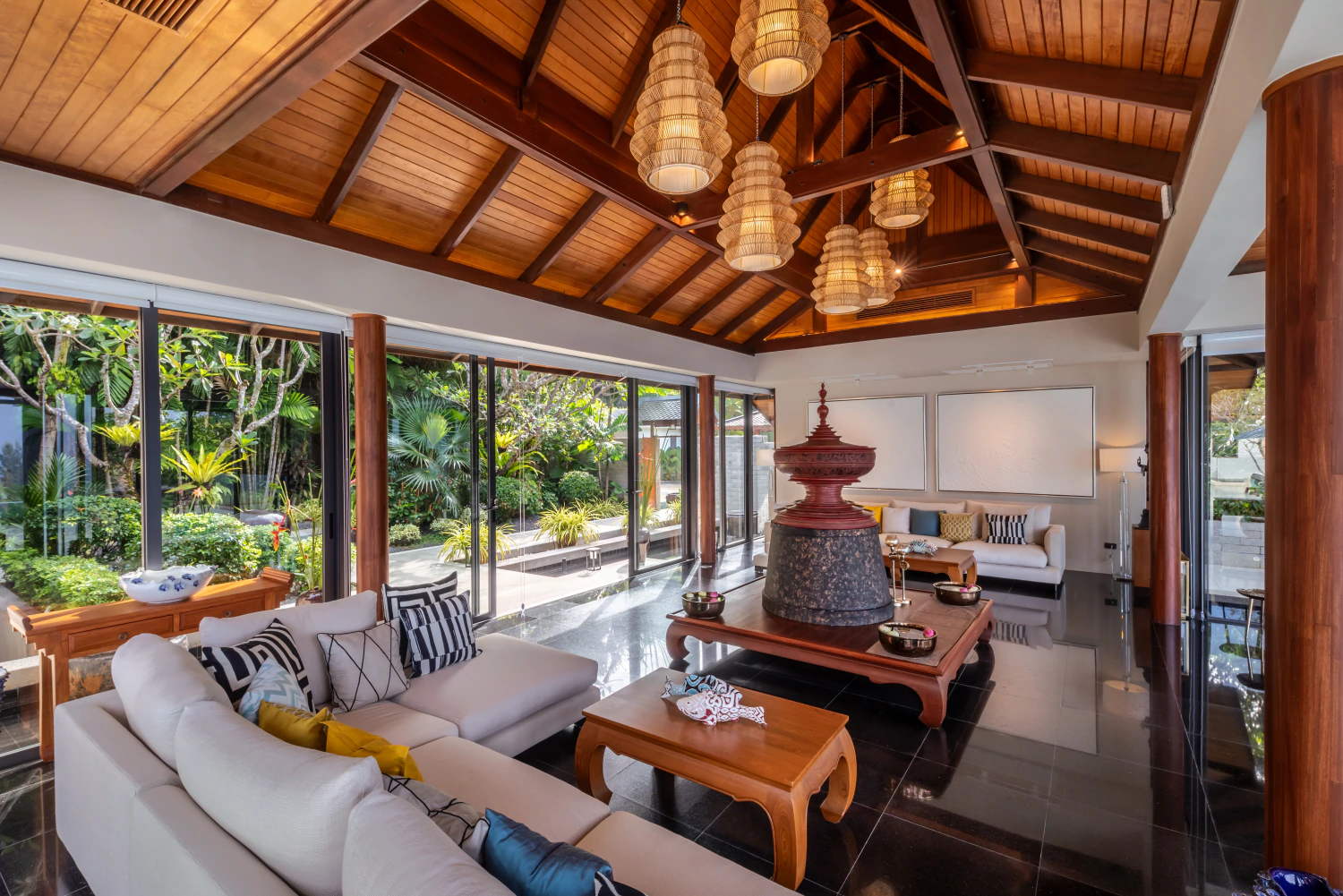 Living & Dining Area