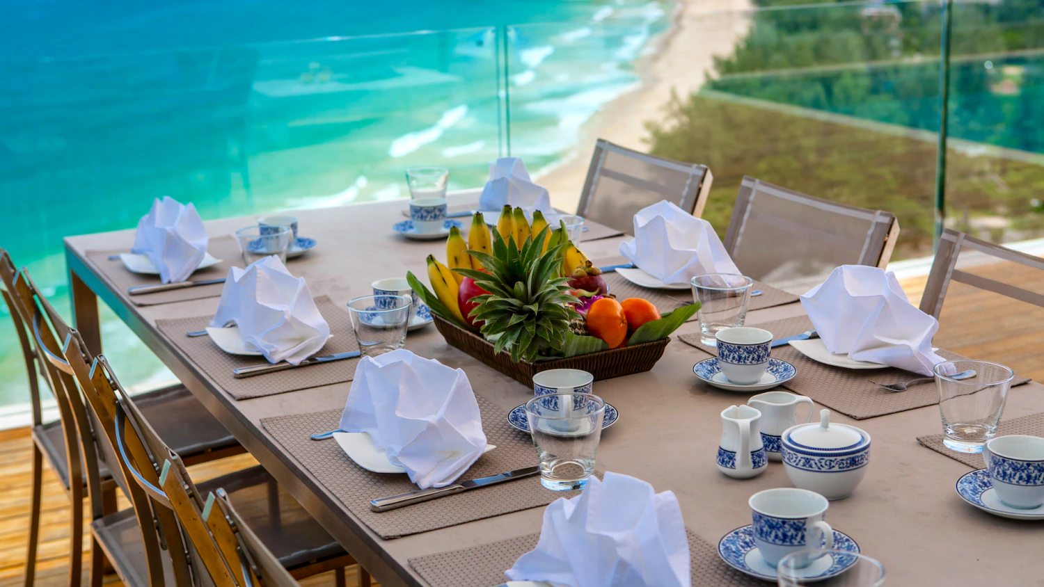 Service & Hospitality