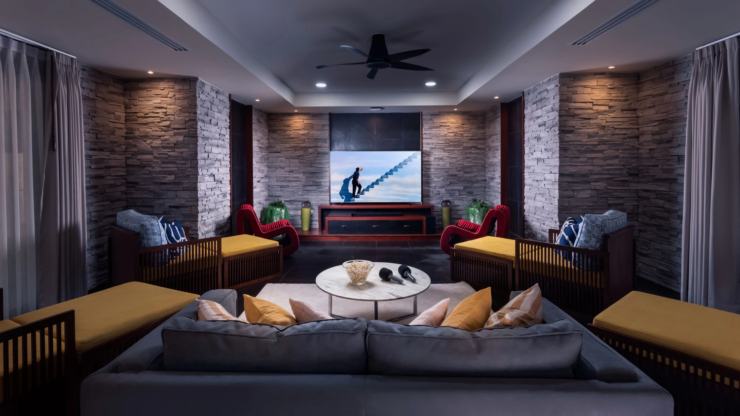 Games & Entertainment