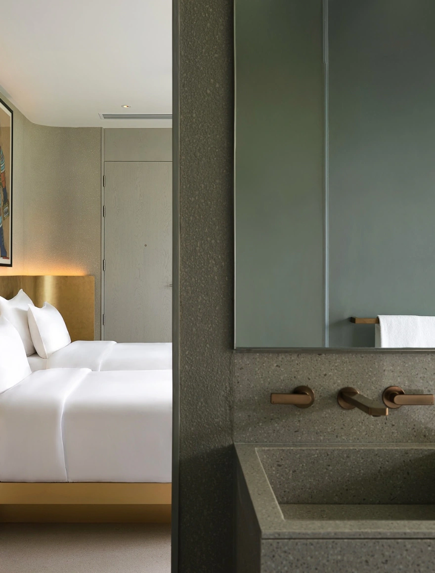 Guest Room 7