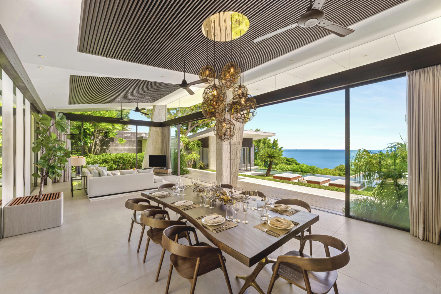 Living & Dining Area