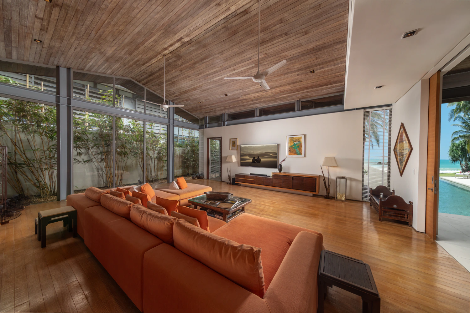 Games & Entertainment