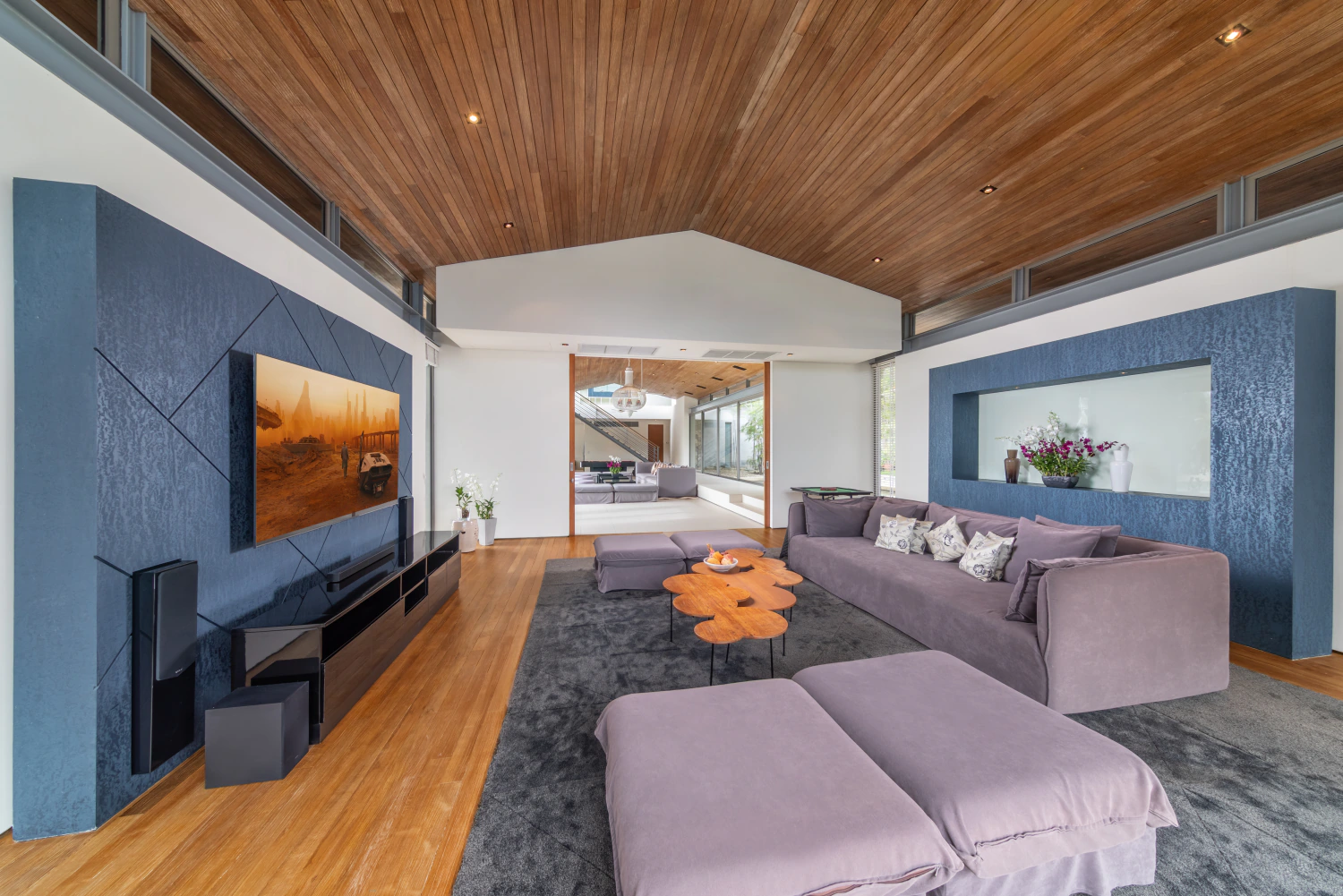 Games & Entertainment