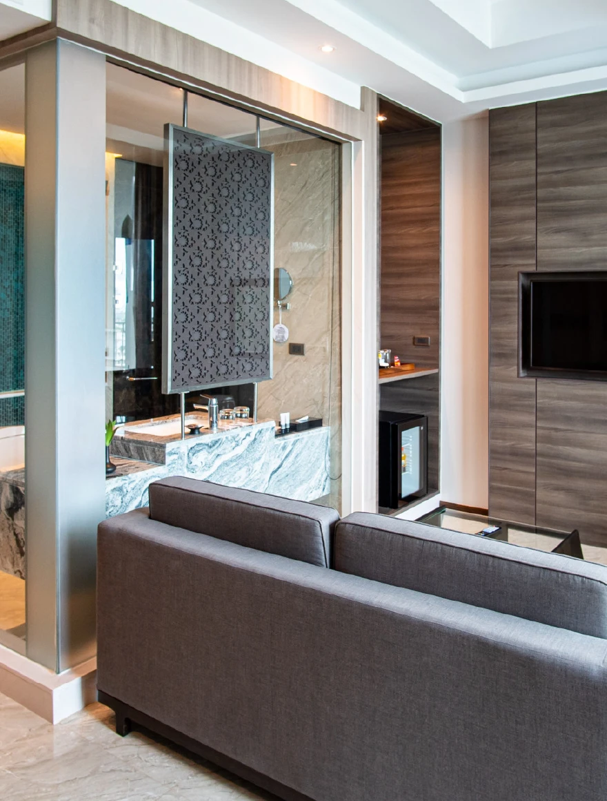 Sky Jacuzzi Suite