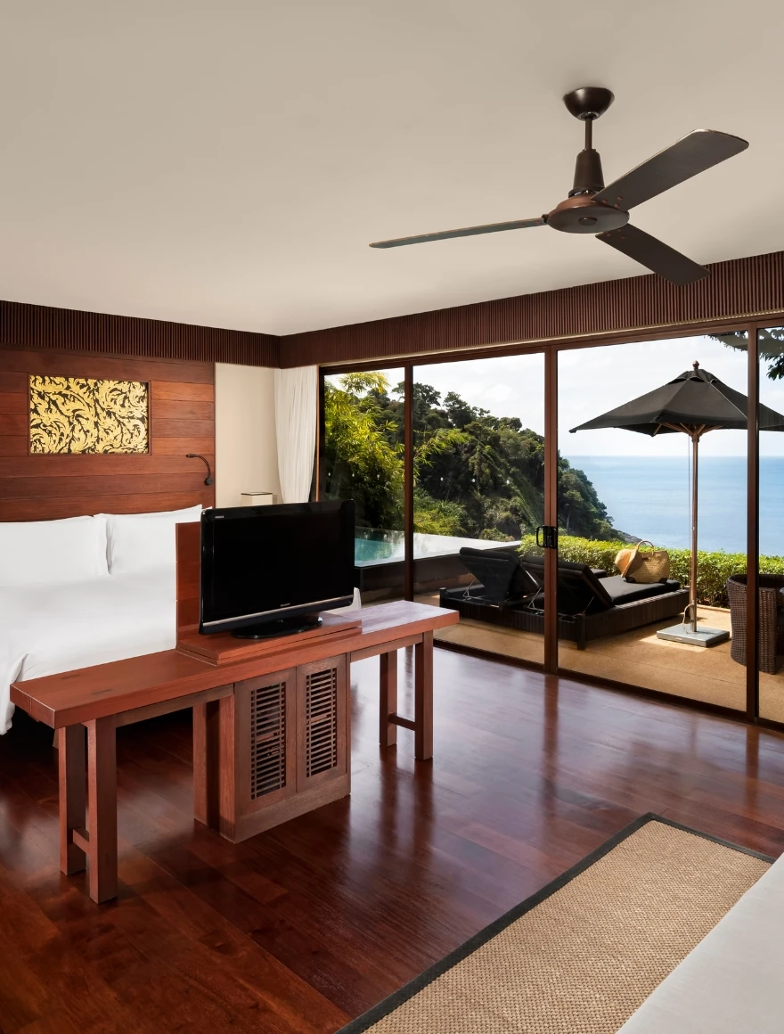 Ocean Pool Suite