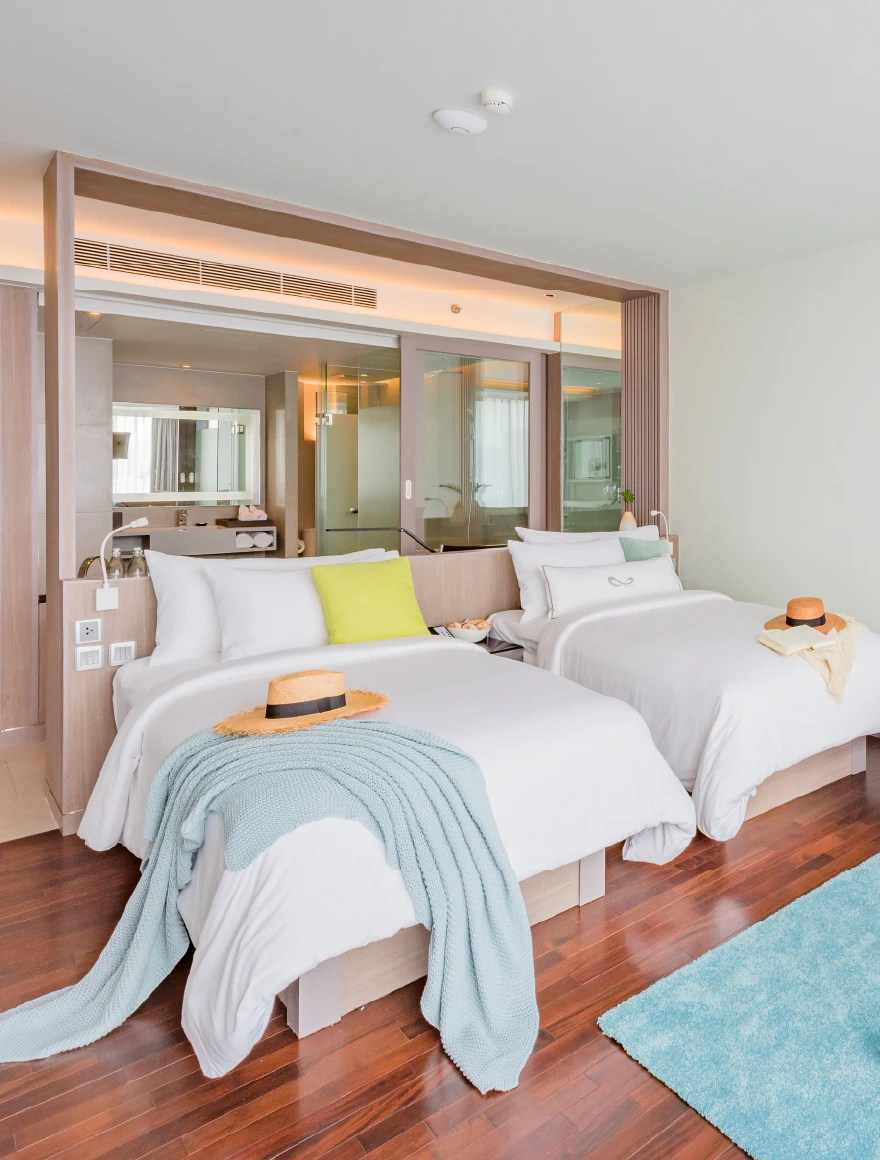 Grand Ocean Room