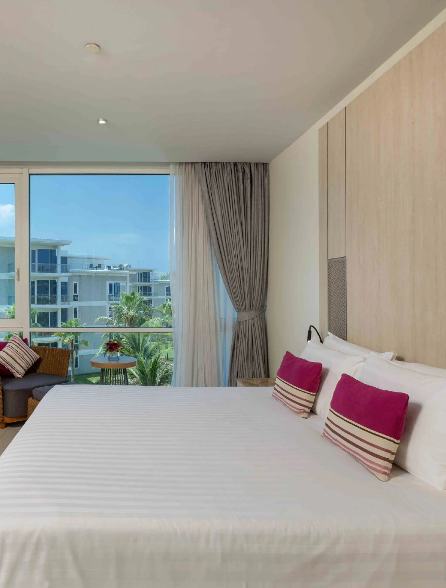 Executive One Bedroom Family Suite No Balcony
