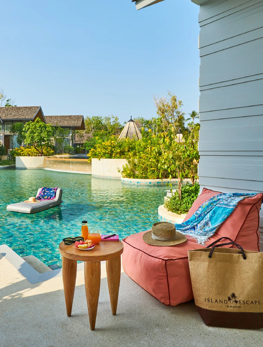 Deluxe Pool Access