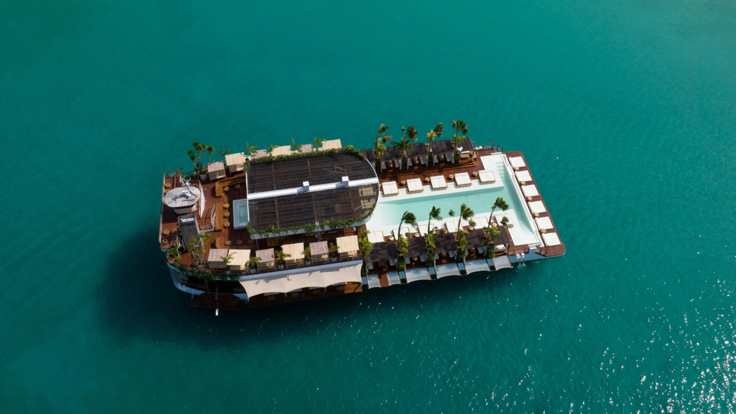YONA Beach Club – Die Alternative auf dem Wasser
