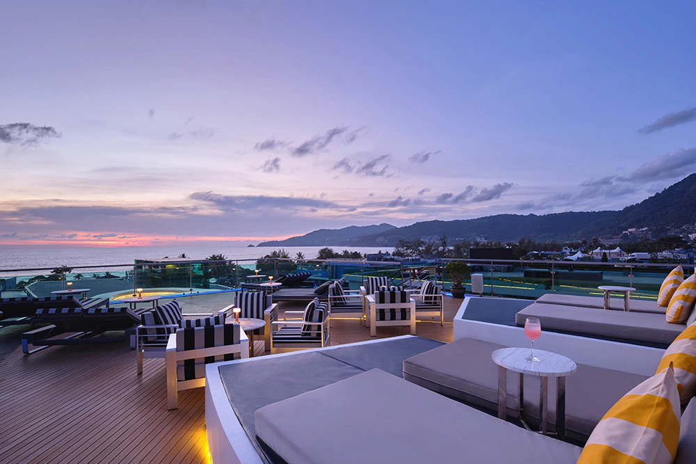 KEE Sky Lounge – Rooftop Bar nahe der Bangla Road