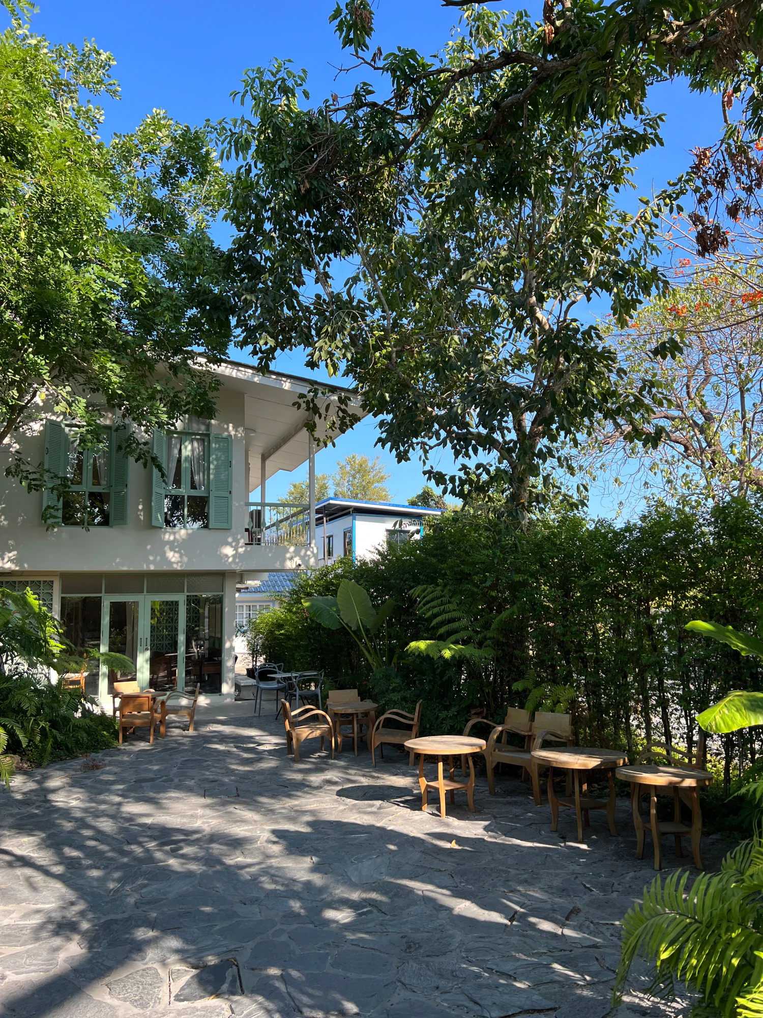 Raga Coffee & Homemade Bakery