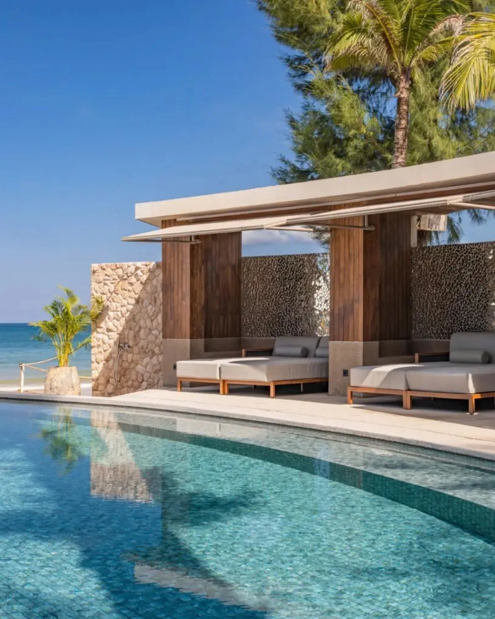 Die besten Beach Clubs in Phuket – Pool, Sunset & Party