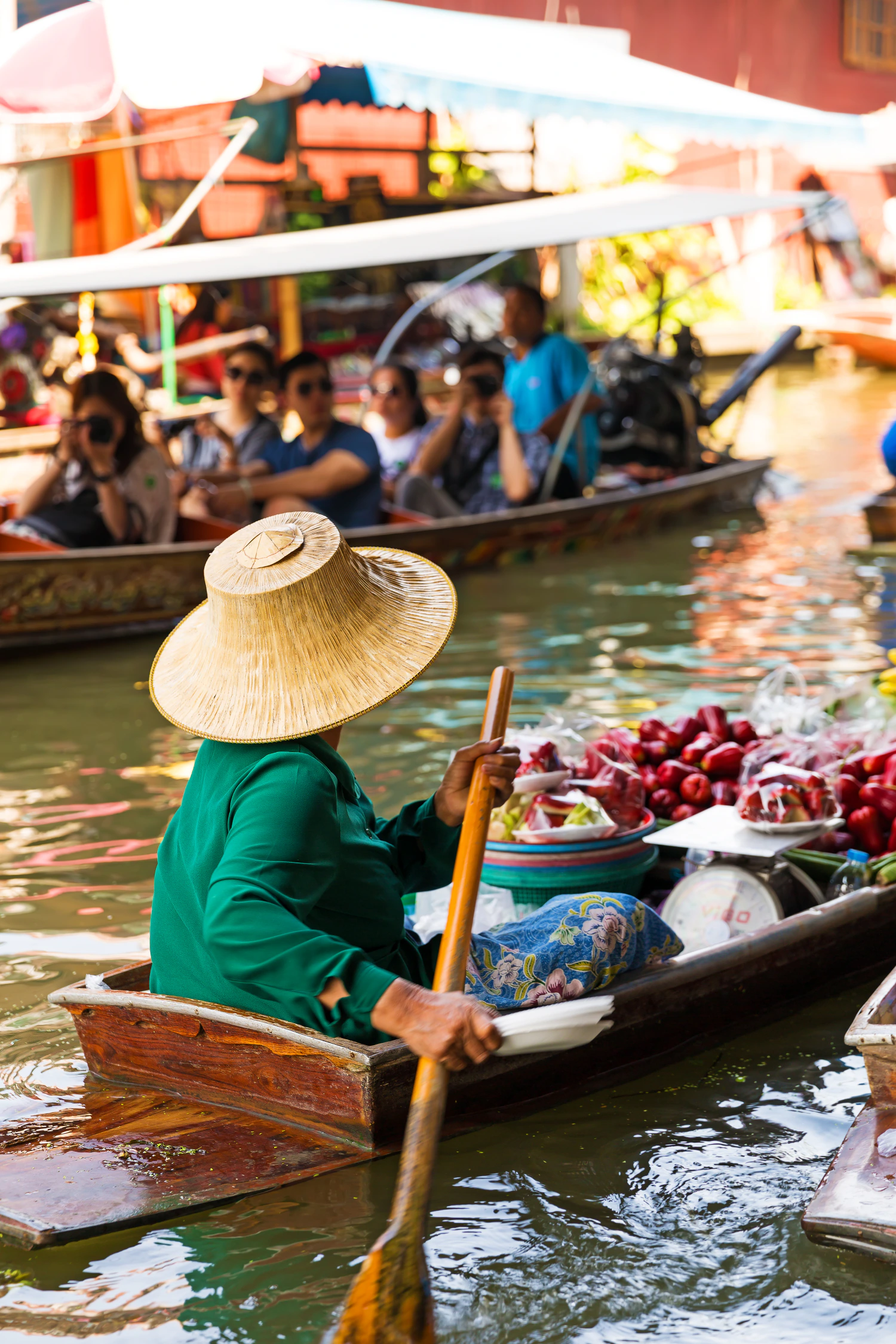 Damnoen Saduak Floating Market