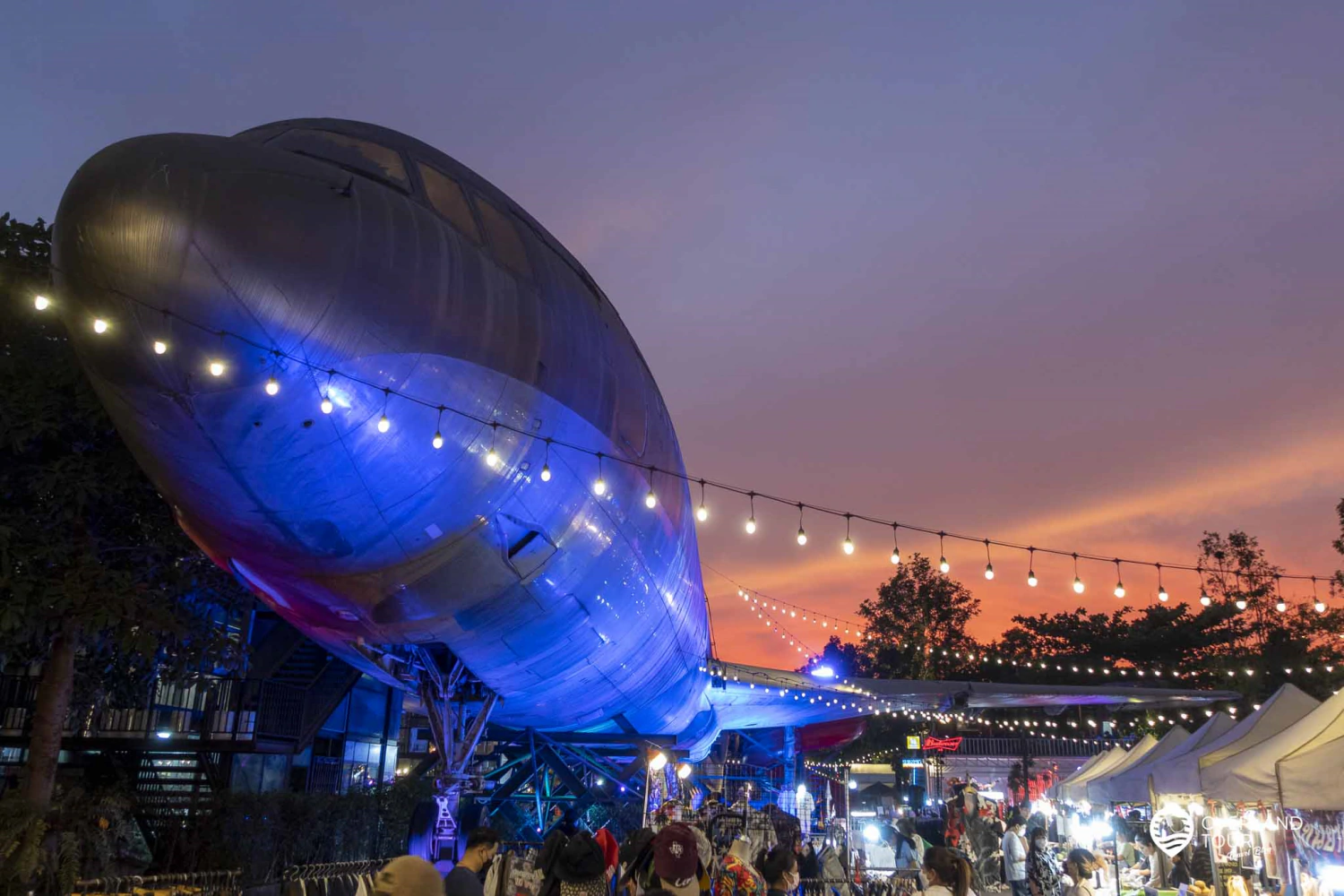 Chang Chui Plane Night Market