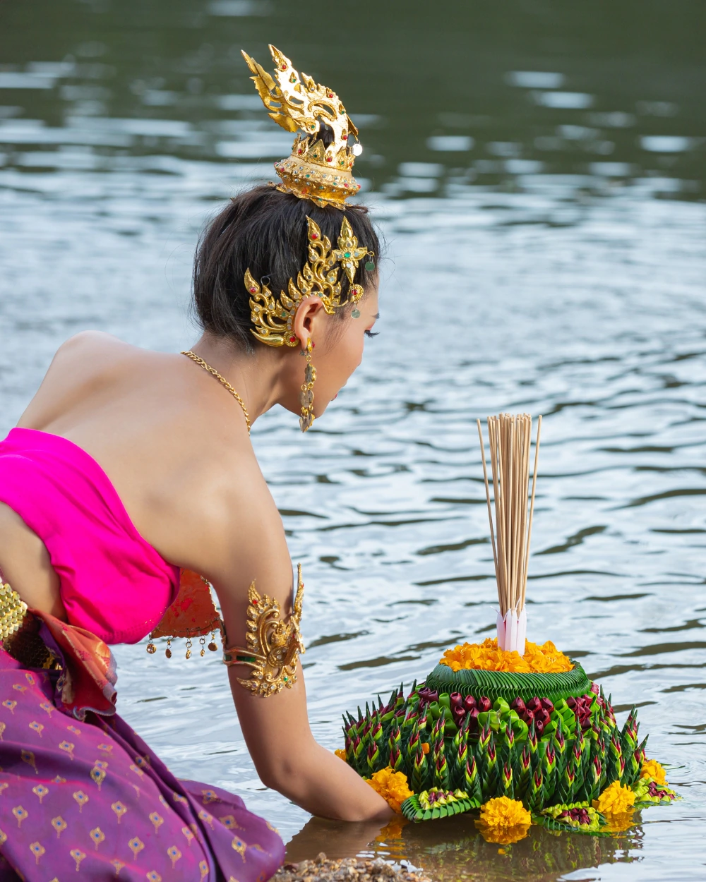 Loy Krathong – Thailands magisches Fest der Lichter