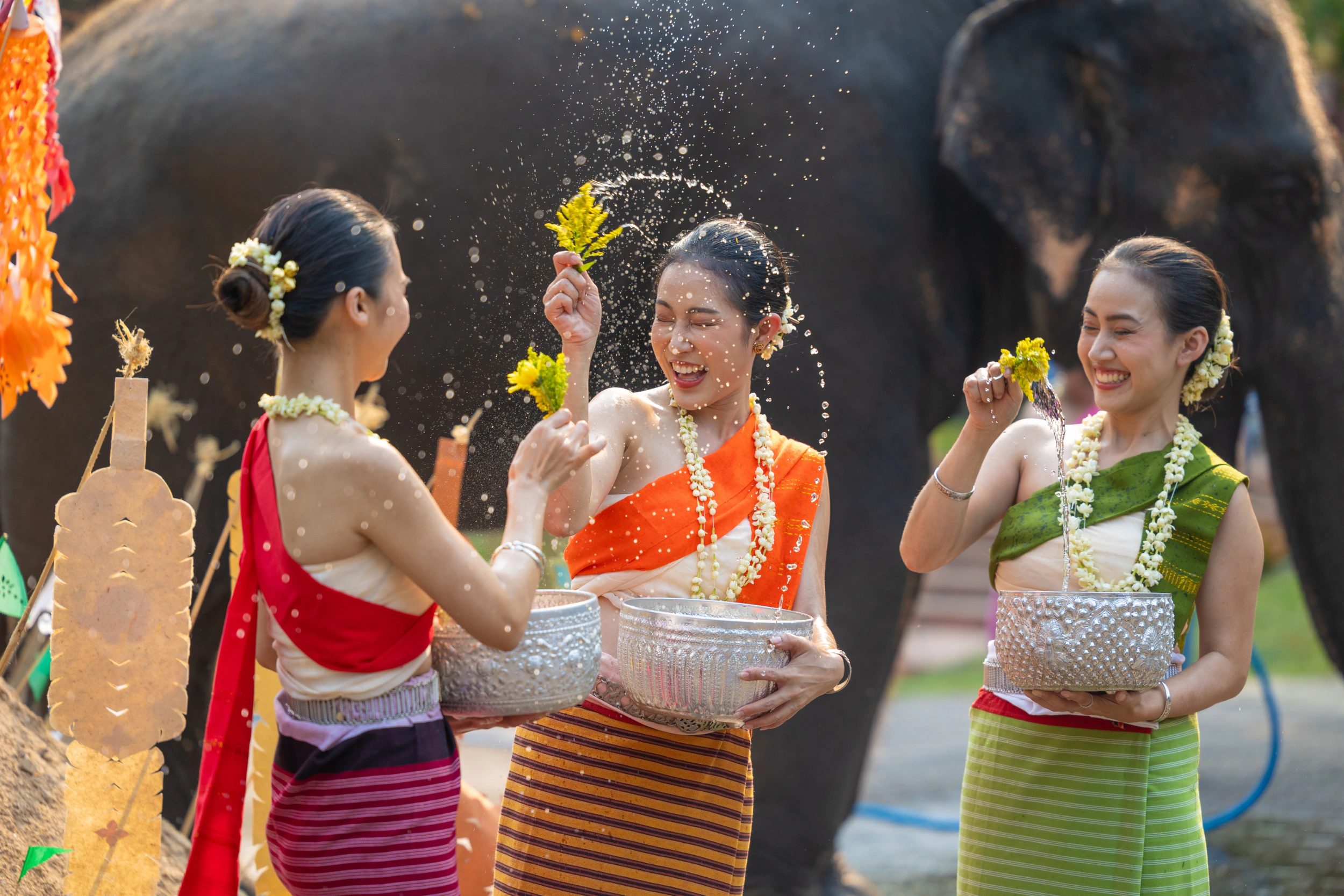 Songkran in Thailand – Was dich erwartet & wo du es am besten erlebst
