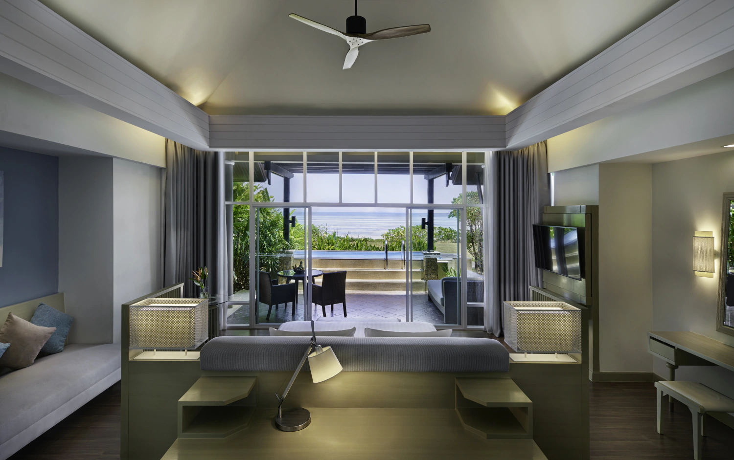 Ein vielseitiges Resort für Familien und längere Aufenthalte - Pullman Phuket Panwa Beach Resort – Resortkomfort an der Makham Bay